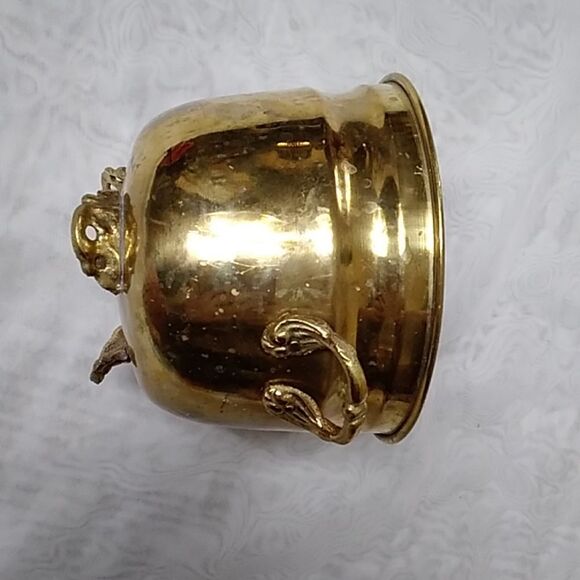VTG, Small Brass Witch’s Cauldron Pot Tripod Spellmaking Tool Antique Tone Gold - Picture 3 of 11
